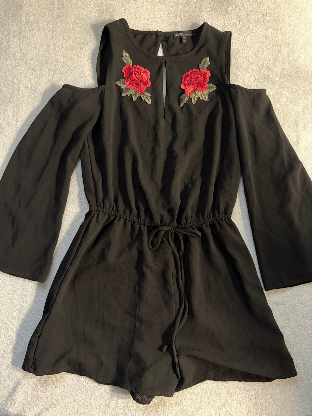 belle sky Black Cold-Shoulder Romper with Red Rose Appliqué